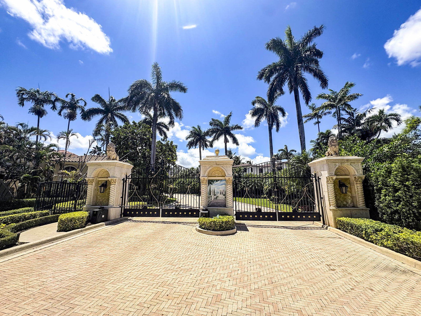 Addison Estates